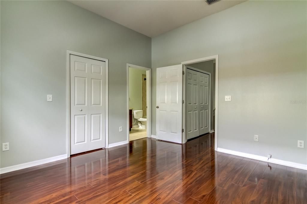 For Rent: $2,350 (2 beds, 2 baths, 1598 Square Feet)