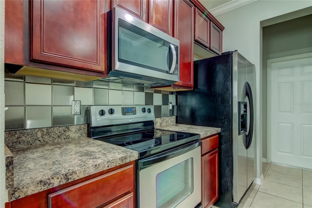 For Rent: $2,350 (2 beds, 2 baths, 1598 Square Feet)