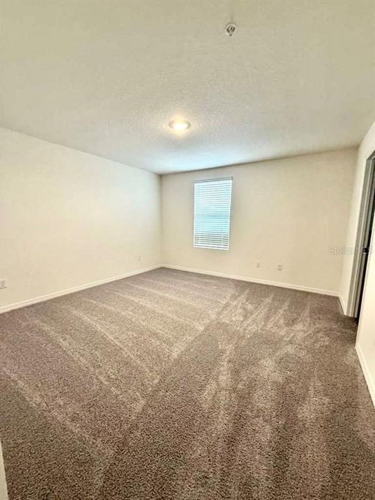 For Rent: $1,995 (3 beds, 2 baths, 1640 Square Feet)