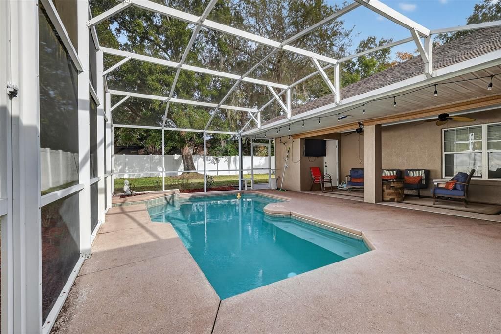 For Sale: $435,000 (3 beds, 2 baths, 2312 Square Feet)