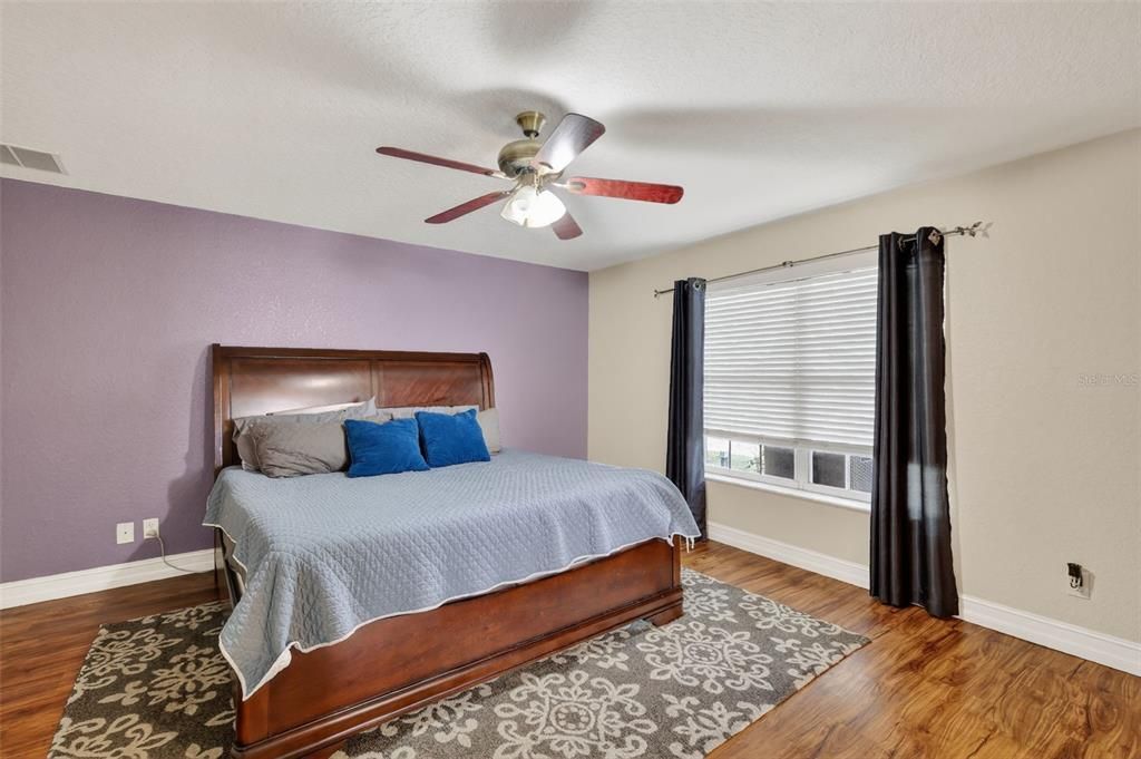 For Sale: $435,000 (3 beds, 2 baths, 2312 Square Feet)