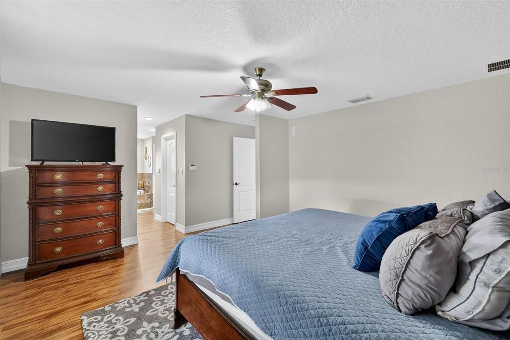 For Sale: $435,000 (3 beds, 2 baths, 2312 Square Feet)