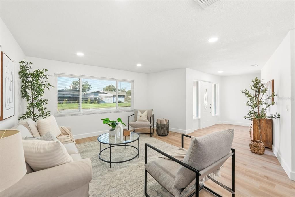 На продажу: $590,000 (3 спален, 2 ванн, 1712 Квадратных фут)