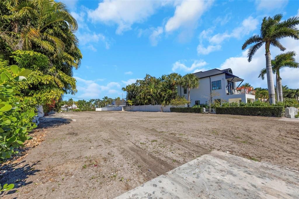 For Sale: $10,000,000 (0.42 acres)