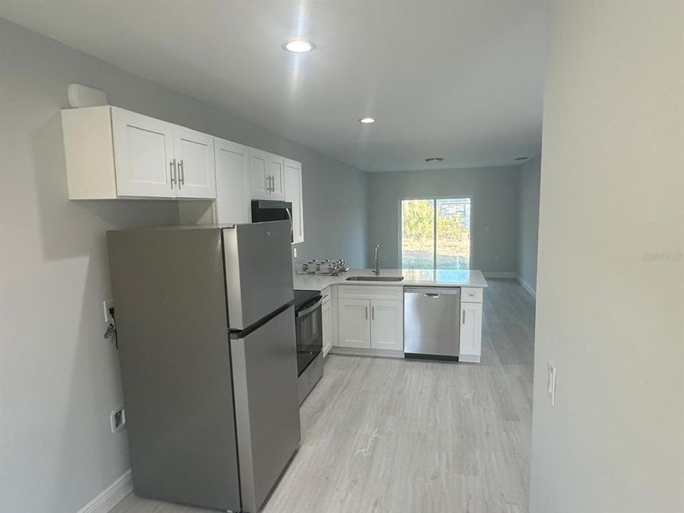En Venta: $410,000 (6 camas, 0 baños, 2324 Pies cuadrados)