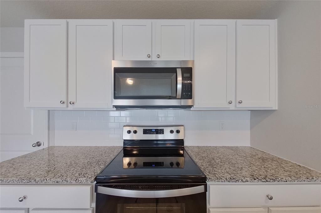 出租: $2,295 (4 贝兹, 2 浴室, 2176 平方英尺)