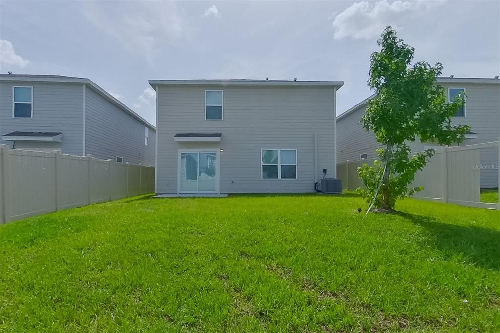 出租: $2,295 (4 贝兹, 2 浴室, 2176 平方英尺)