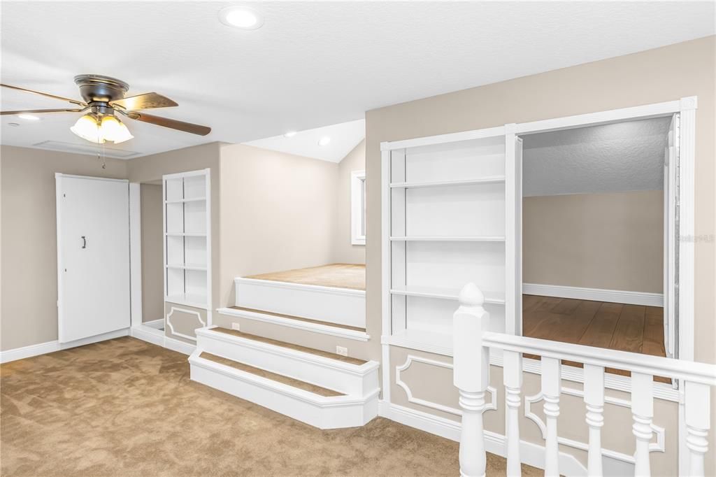 待售: $1,350,000 (5 贝兹, 4 浴室, 5418 平方英尺)