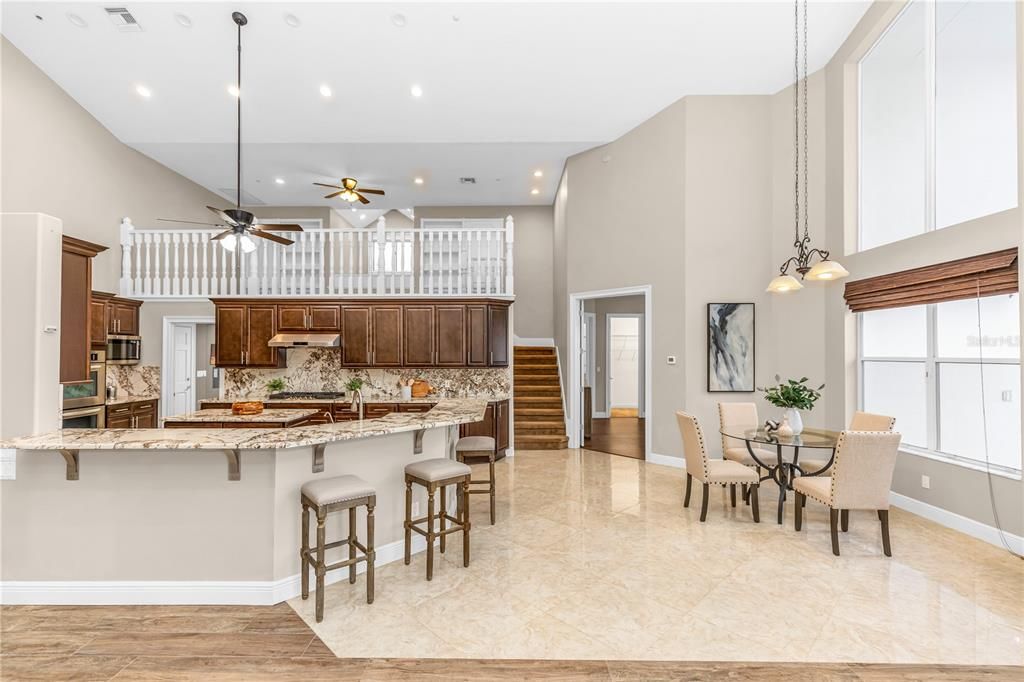 待售: $1,350,000 (5 贝兹, 4 浴室, 5418 平方英尺)