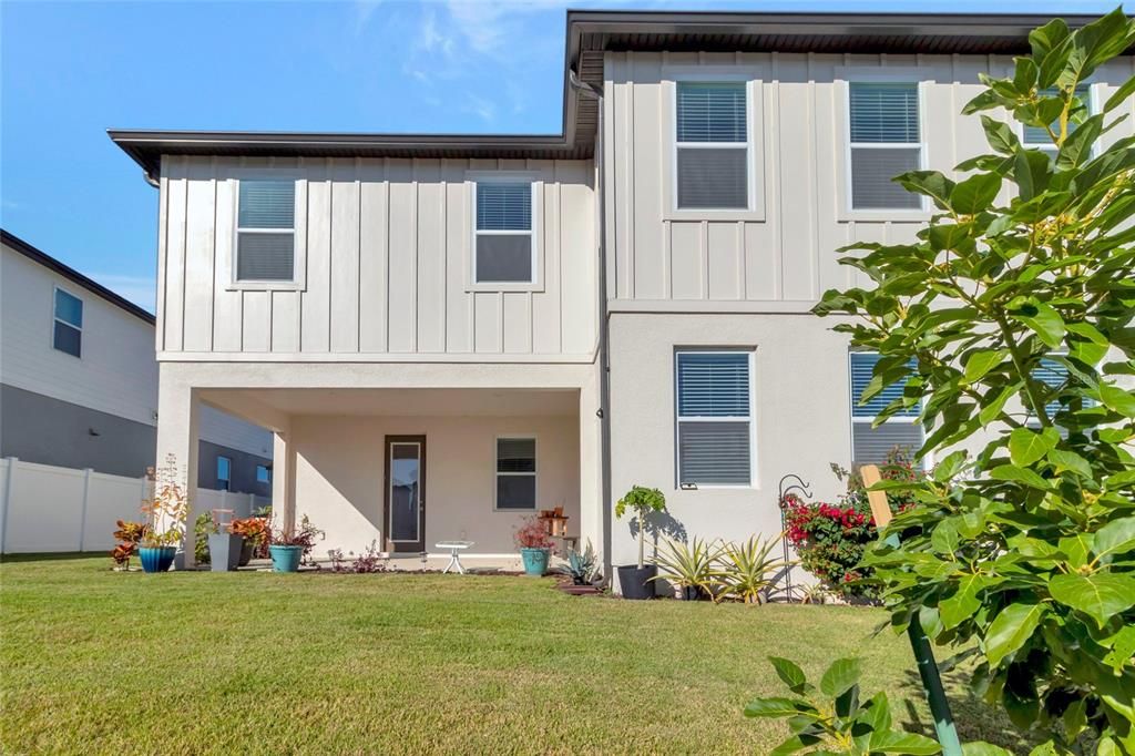 For Sale: $750,000 (5 beds, 4 baths, 3911 Square Feet)
