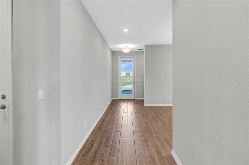 For Sale: $750,000 (5 beds, 4 baths, 3911 Square Feet)