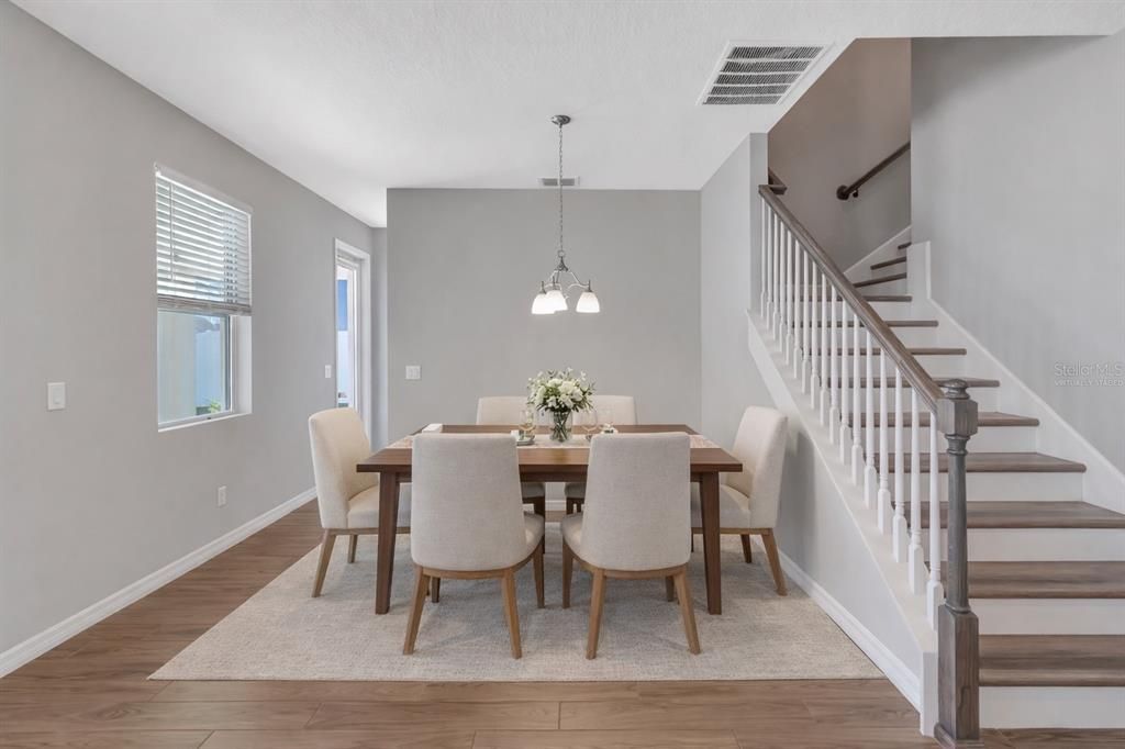 For Sale: $750,000 (5 beds, 4 baths, 3911 Square Feet)