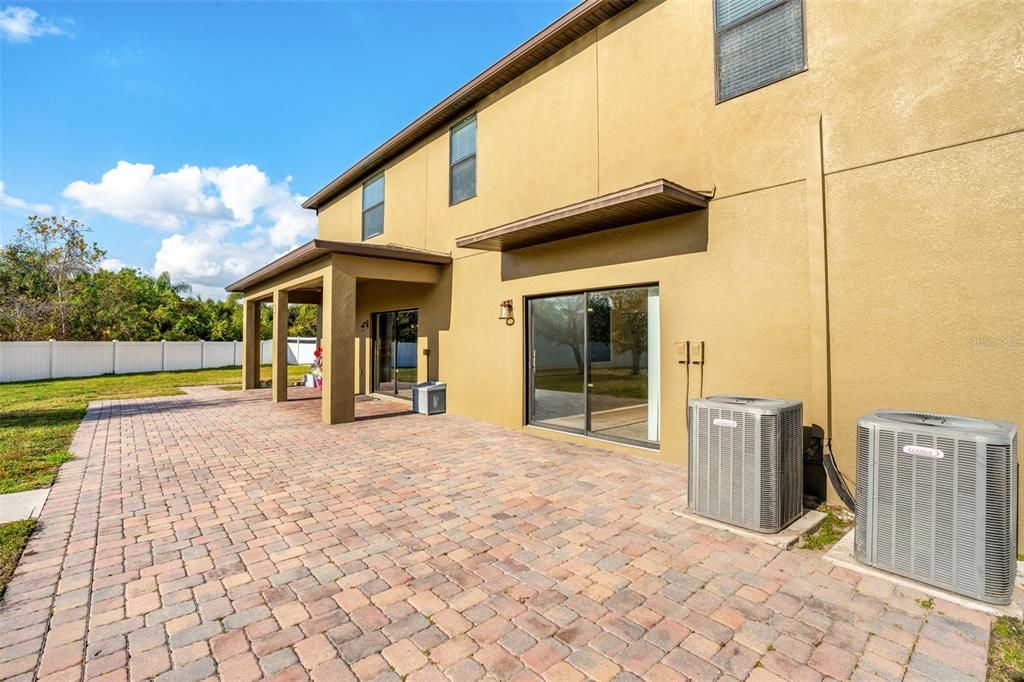 En Venta: $759,000 (5 camas, 3 baños, 3828 Pies cuadrados)