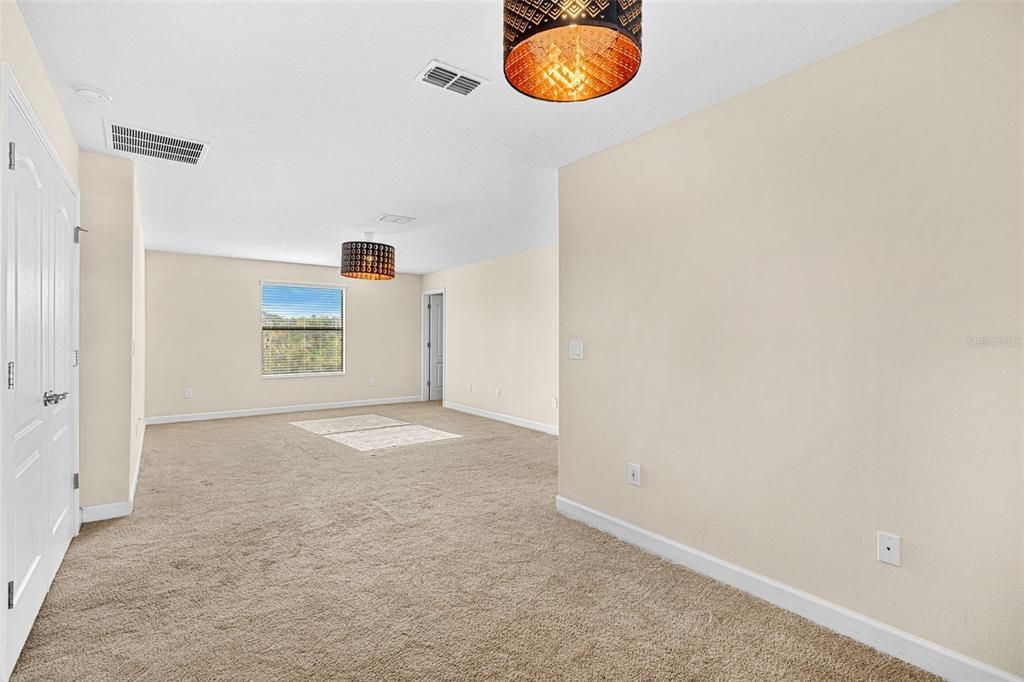 En Venta: $759,000 (5 camas, 3 baños, 3828 Pies cuadrados)