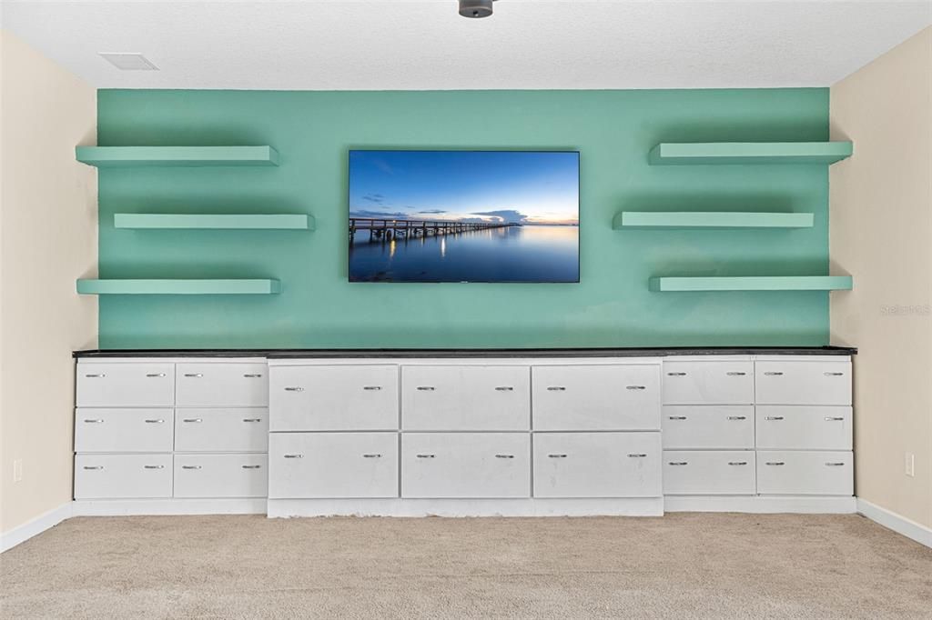 En Venta: $759,000 (5 camas, 3 baños, 3828 Pies cuadrados)