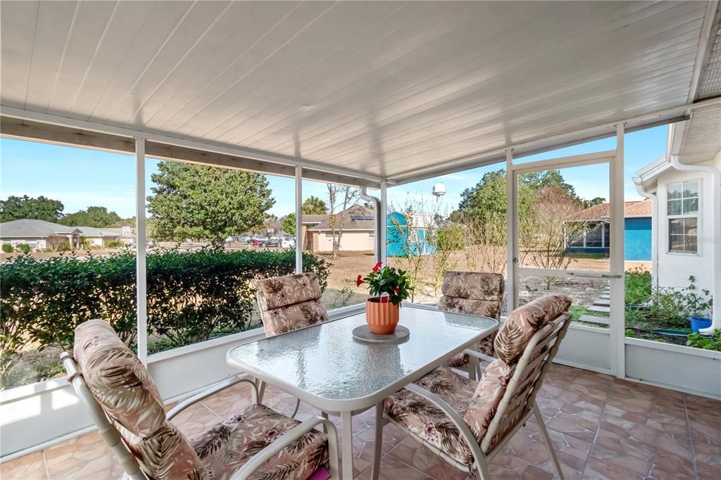 待售: $219,000 (2 贝兹, 2 浴室, 1438 平方英尺)