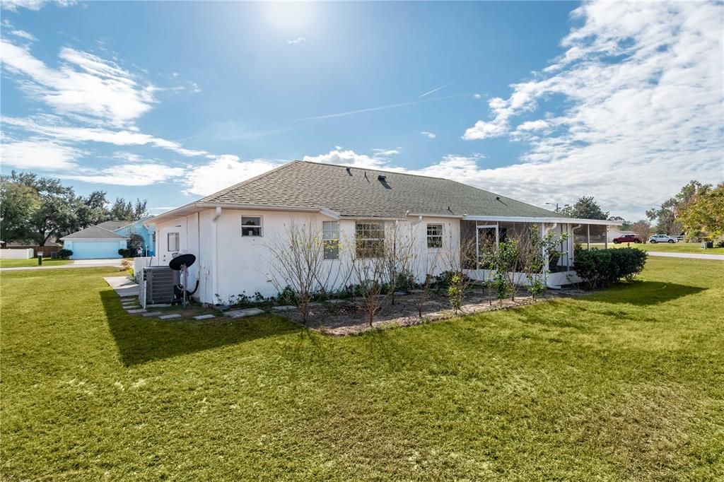 待售: $219,000 (2 贝兹, 2 浴室, 1438 平方英尺)