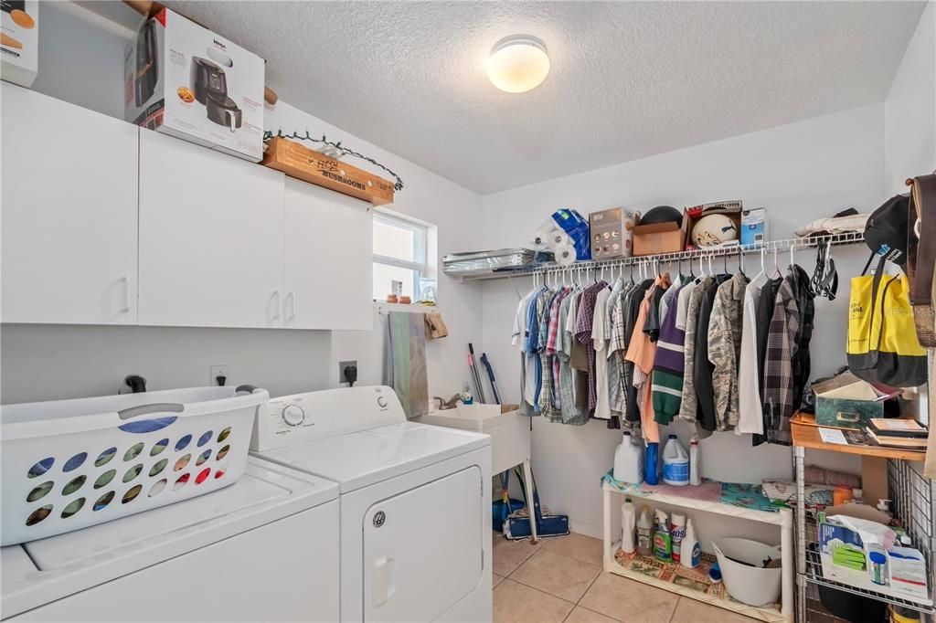 待售: $219,000 (2 贝兹, 2 浴室, 1438 平方英尺)