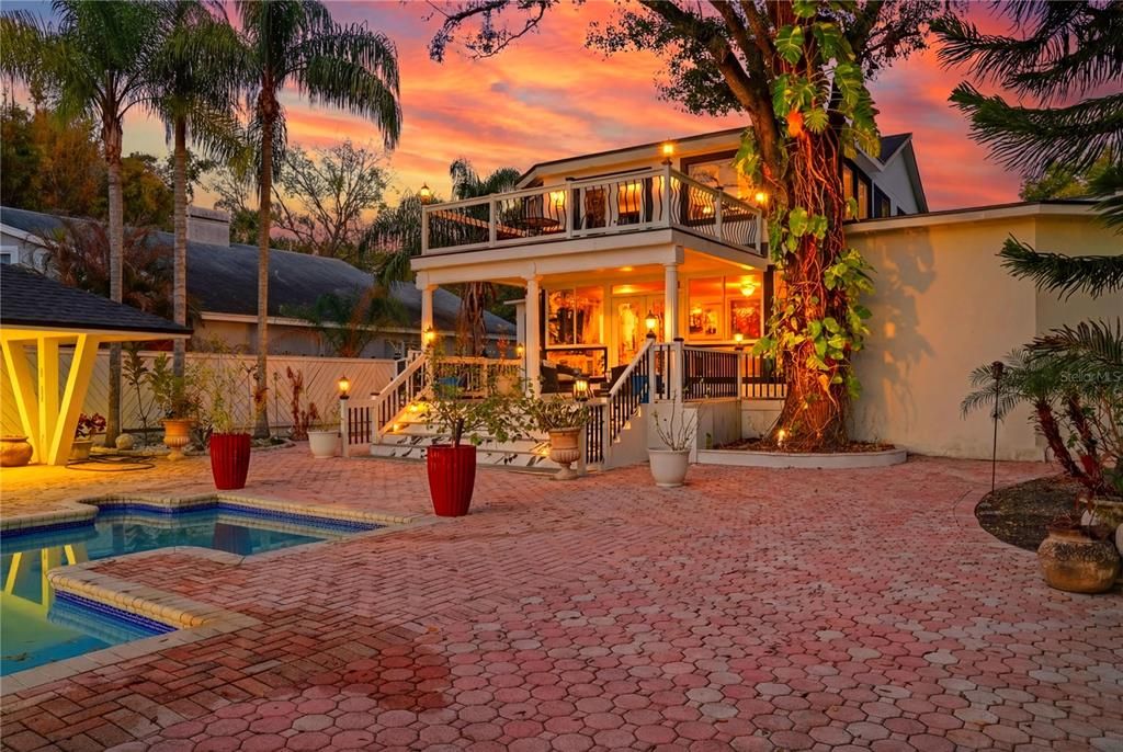 En Venta: $1,799,999 (3 camas, 3 baños, 3998 Pies cuadrados)
