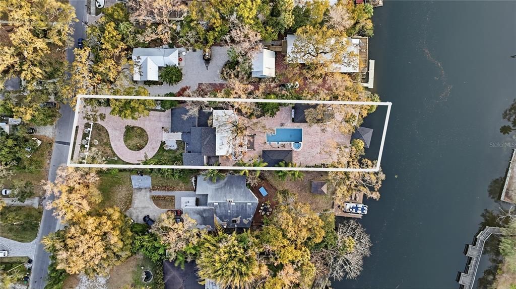 En Venta: $1,799,999 (3 camas, 3 baños, 3998 Pies cuadrados)