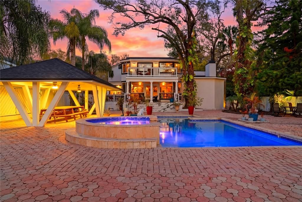 En Venta: $1,799,999 (3 camas, 3 baños, 3998 Pies cuadrados)
