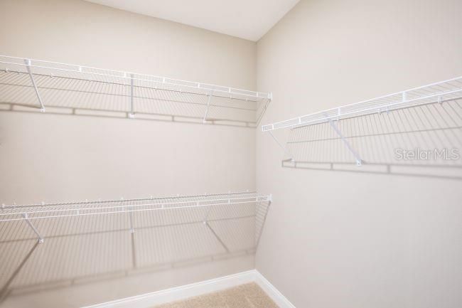 En Venta: $469,900 (4 camas, 3 baños, 2286 Pies cuadrados)