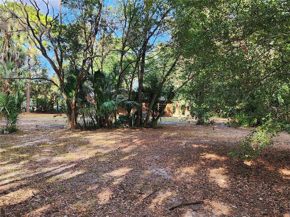 For Sale: $325,000 (2 beds, 1 baths, 988 Square Feet)