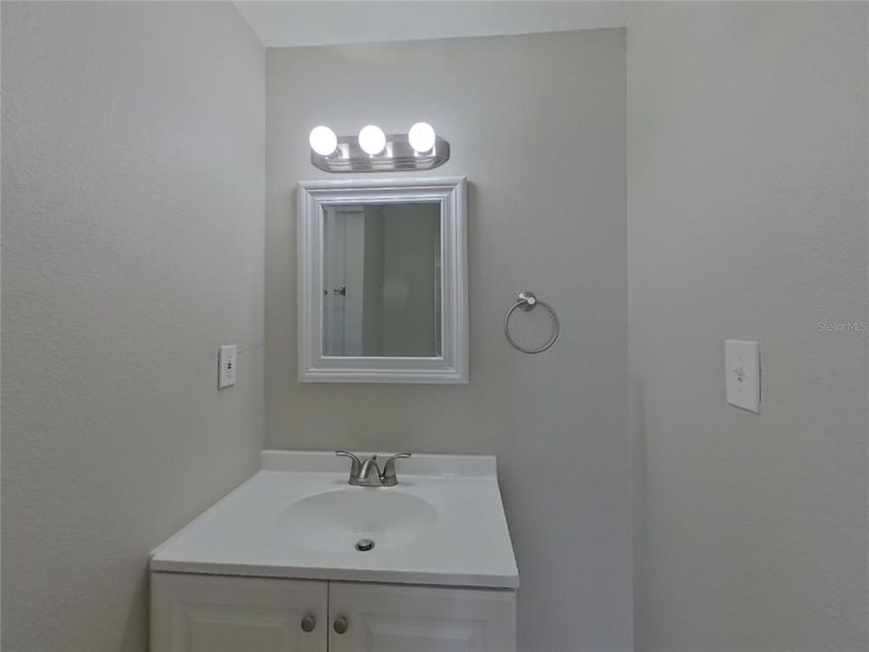 出租: $2,159 (4 贝兹, 2 浴室, 1102 平方英尺)