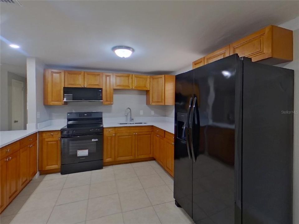 出租: $2,159 (4 贝兹, 2 浴室, 1102 平方英尺)