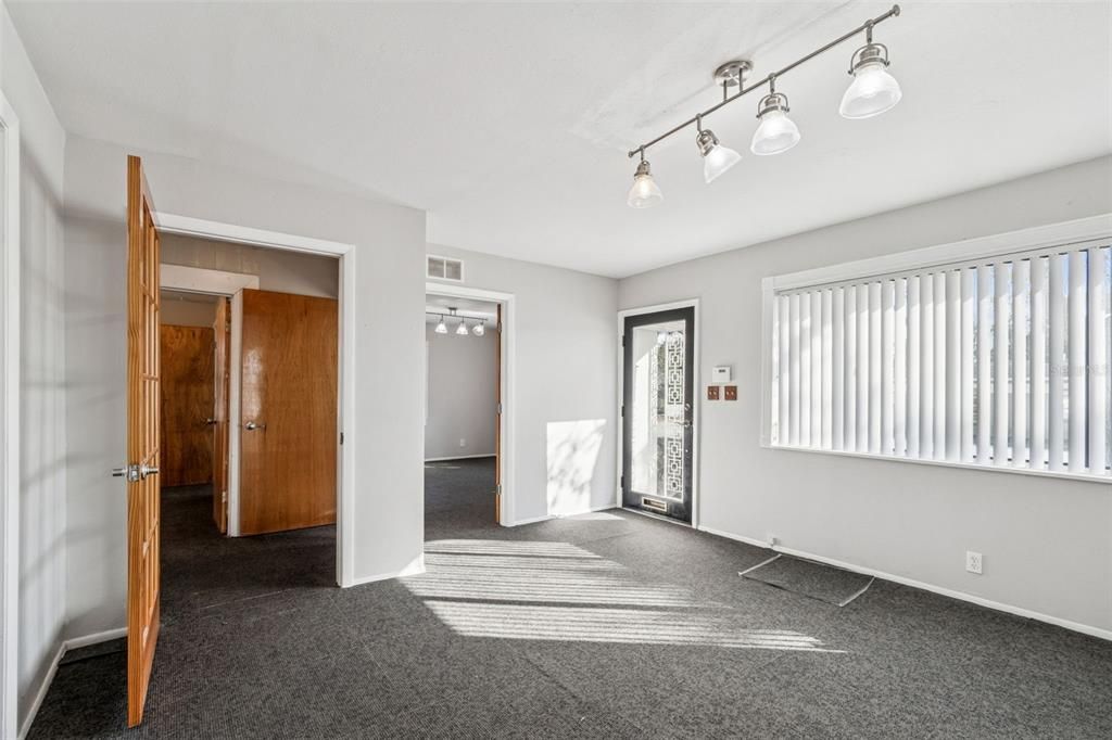 На продажу: $26,400 (0 спален, 0 ванн, 759 Квадратных фут)