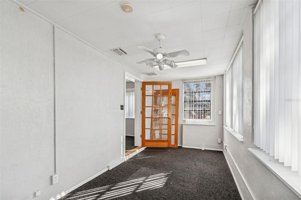 На продажу: $26,400 (0 спален, 0 ванн, 759 Квадратных фут)