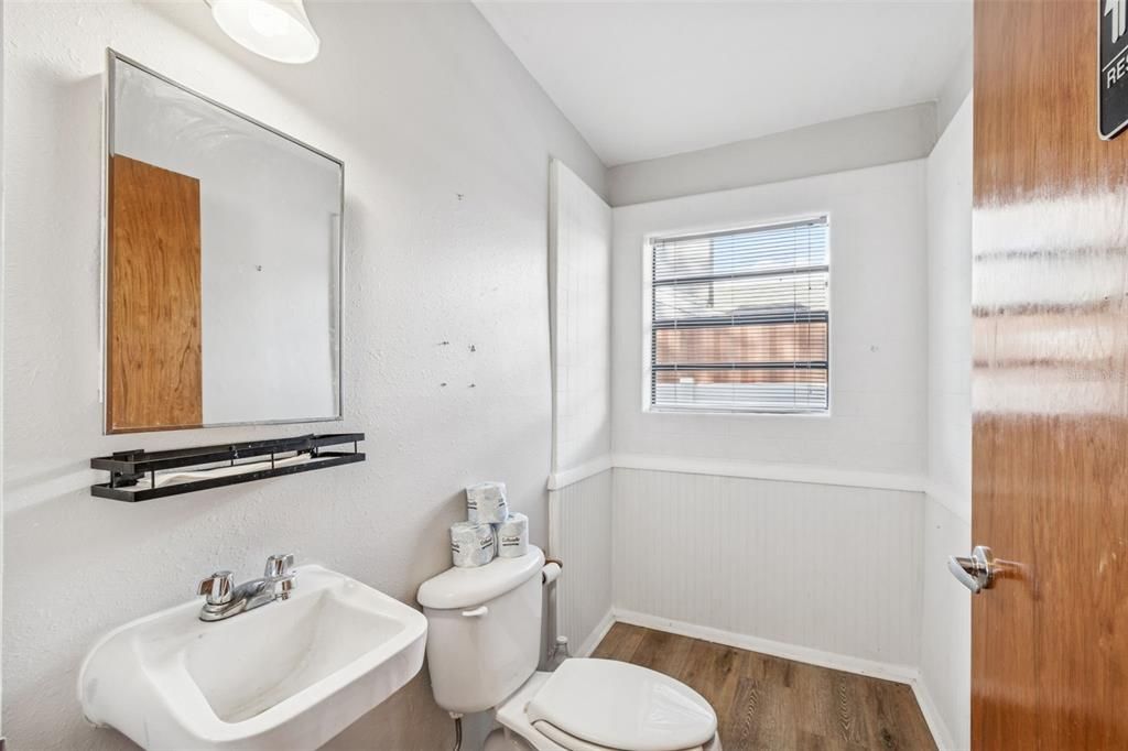 На продажу: $26,400 (0 спален, 0 ванн, 759 Квадратных фут)