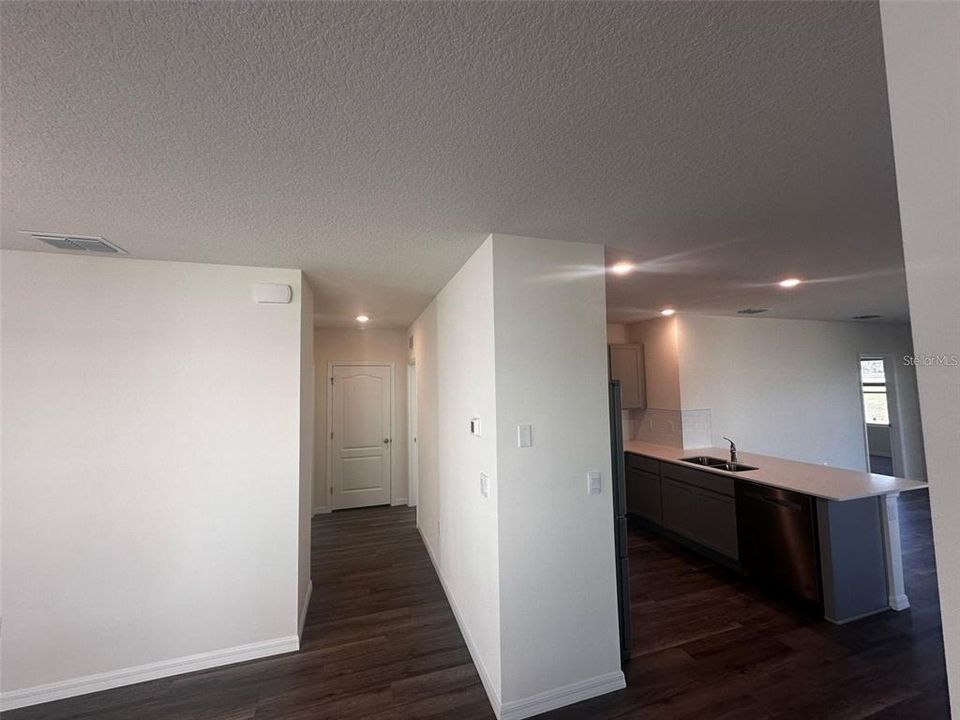 En Renta: $2,700 (3 camas, 2 baños, 1504 Pies cuadrados)