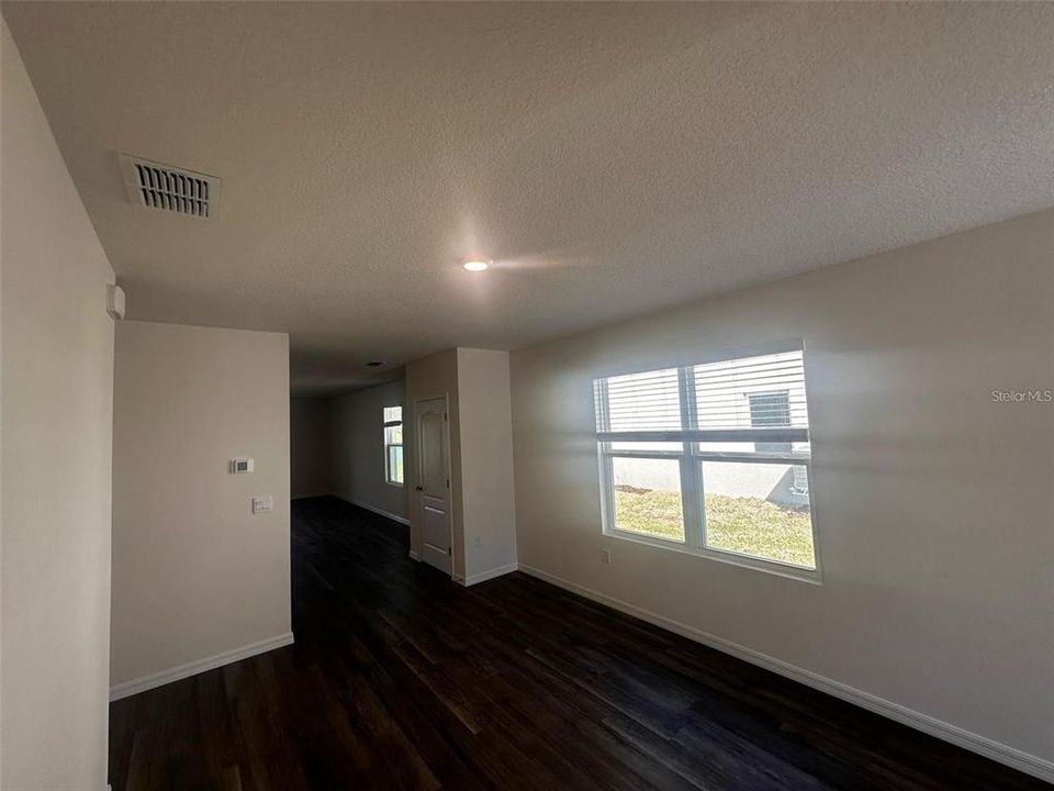 En Renta: $2,700 (3 camas, 2 baños, 1504 Pies cuadrados)