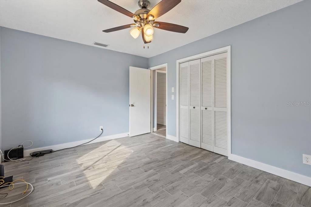 Activo con contrato: $349,000 (3 camas, 2 baños, 1562 Pies cuadrados)