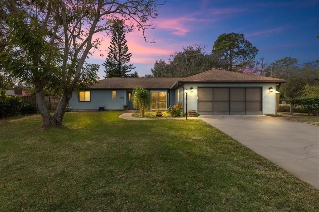 Activo con contrato: $349,000 (3 camas, 2 baños, 1562 Pies cuadrados)