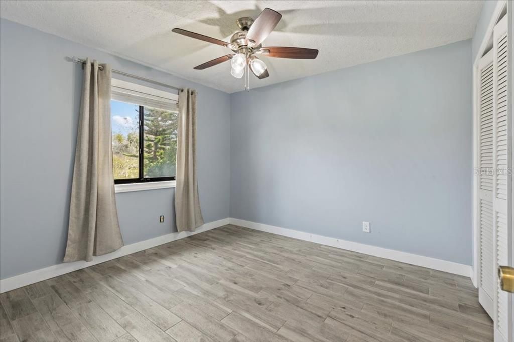 Activo con contrato: $349,000 (3 camas, 2 baños, 1562 Pies cuadrados)