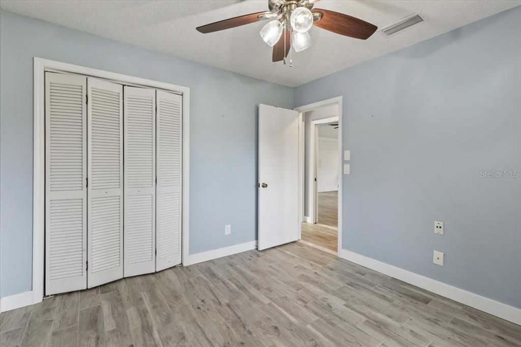 Activo con contrato: $349,000 (3 camas, 2 baños, 1562 Pies cuadrados)