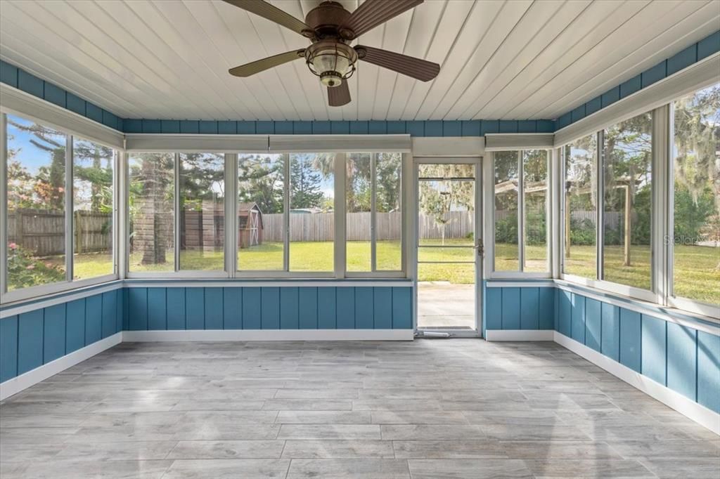 Activo con contrato: $349,000 (3 camas, 2 baños, 1562 Pies cuadrados)