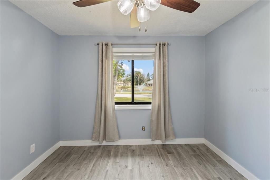 Activo con contrato: $349,000 (3 camas, 2 baños, 1562 Pies cuadrados)