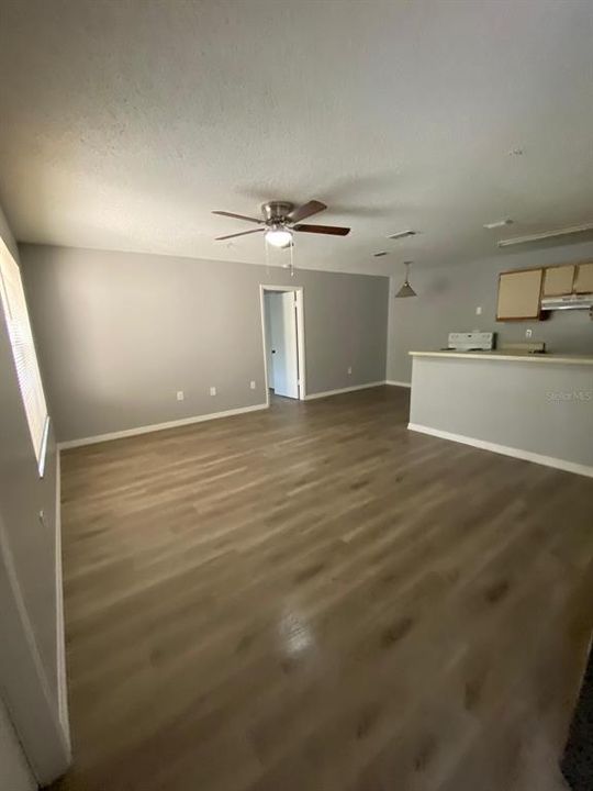 待售: $145,000 (2 贝兹, 2 浴室, 1019 平方英尺)