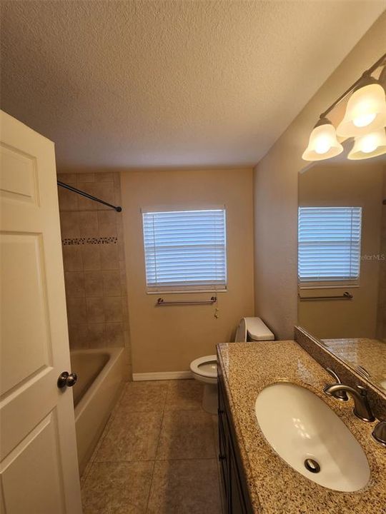 For Rent: $2,200 (3 beds, 2 baths, 1626 Square Feet)