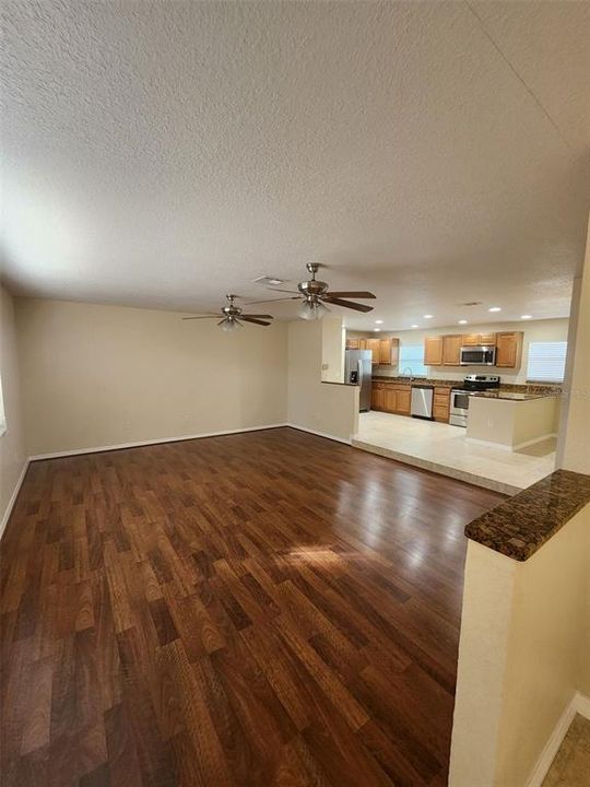 For Rent: $2,200 (3 beds, 2 baths, 1626 Square Feet)