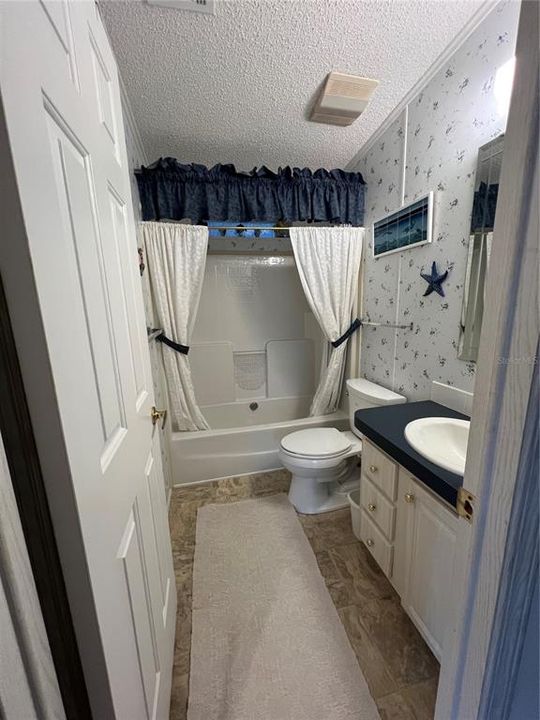 На продажу: $165,000 (2 спален, 2 ванн, 1369 Квадратных фут)