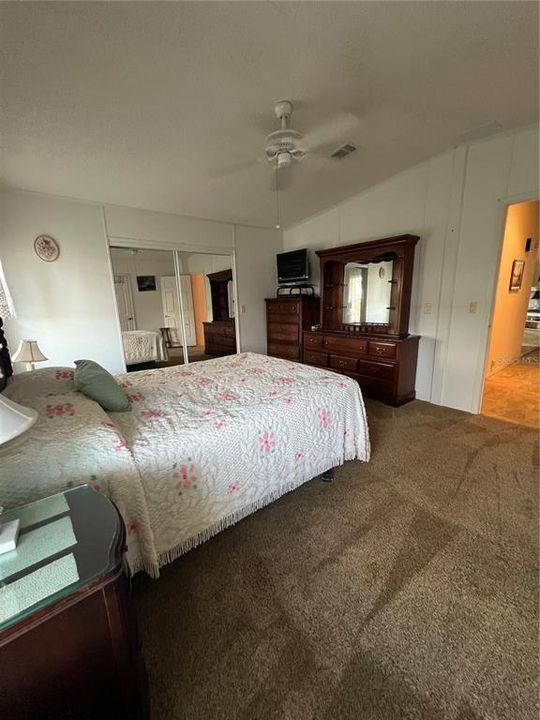 На продажу: $165,000 (2 спален, 2 ванн, 1369 Квадратных фут)