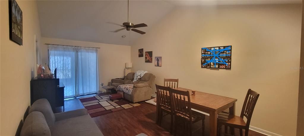 В аренду: $1,475 (2 спален, 2 ванн, 1007 Квадратных фут)