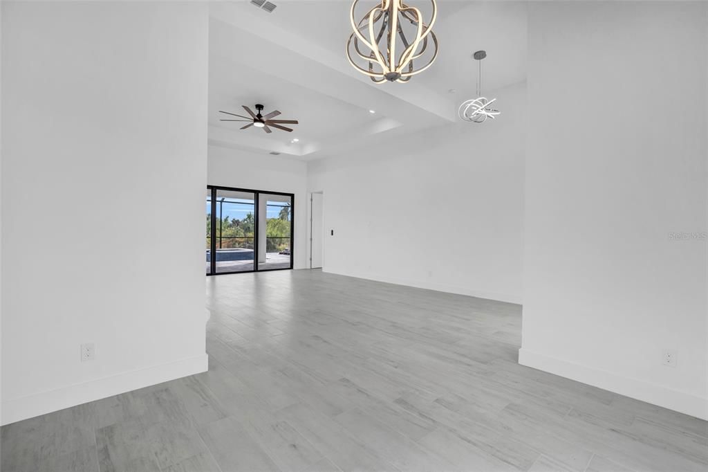 В аренду: $3,200 (4 спален, 2 ванн, 1905 Квадратных фут)