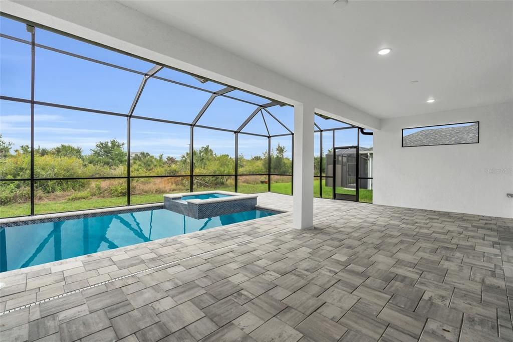 В аренду: $3,200 (4 спален, 2 ванн, 1905 Квадратных фут)