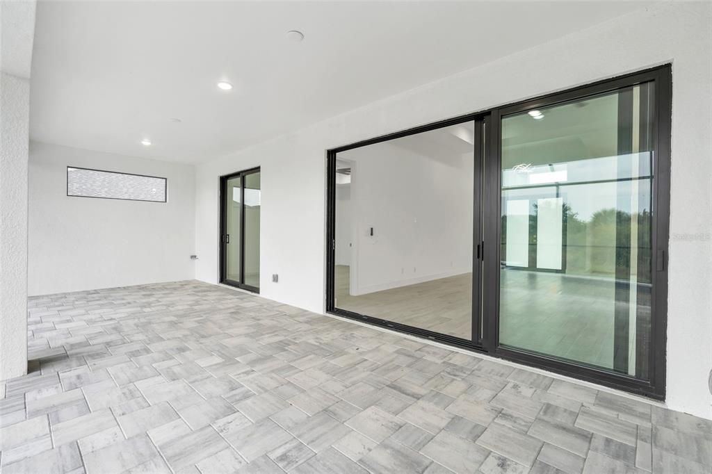 В аренду: $3,200 (4 спален, 2 ванн, 1905 Квадратных фут)