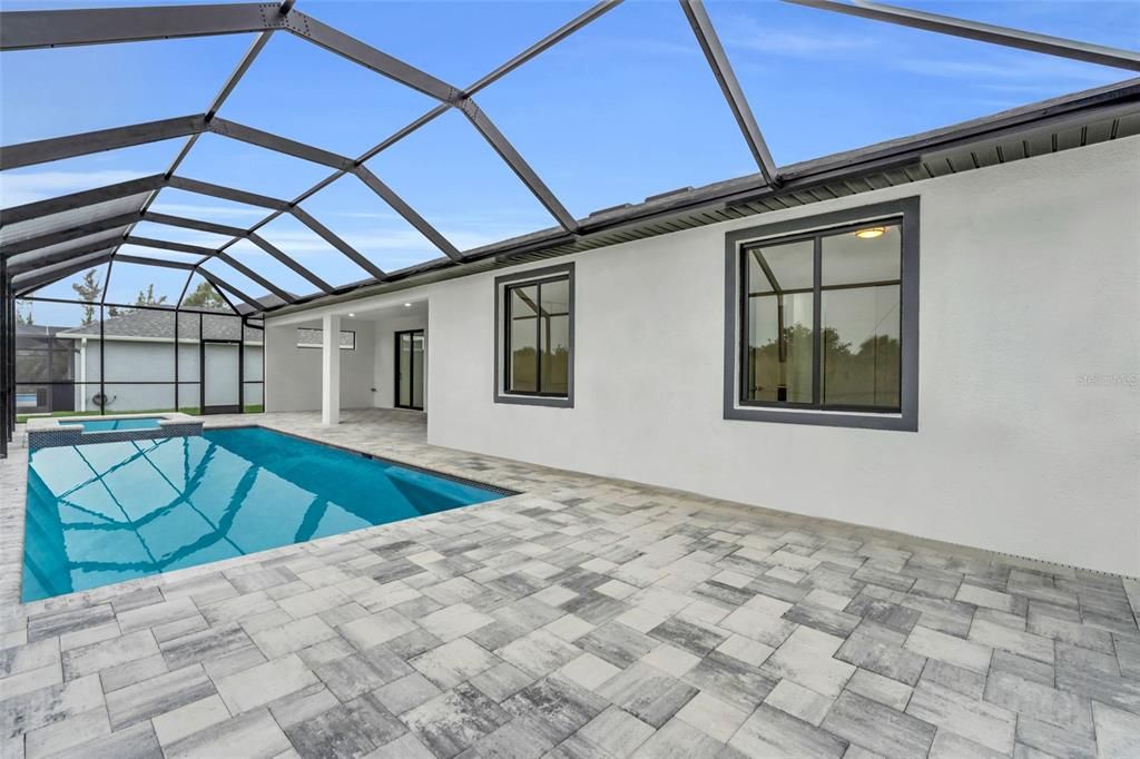 В аренду: $3,200 (4 спален, 2 ванн, 1905 Квадратных фут)